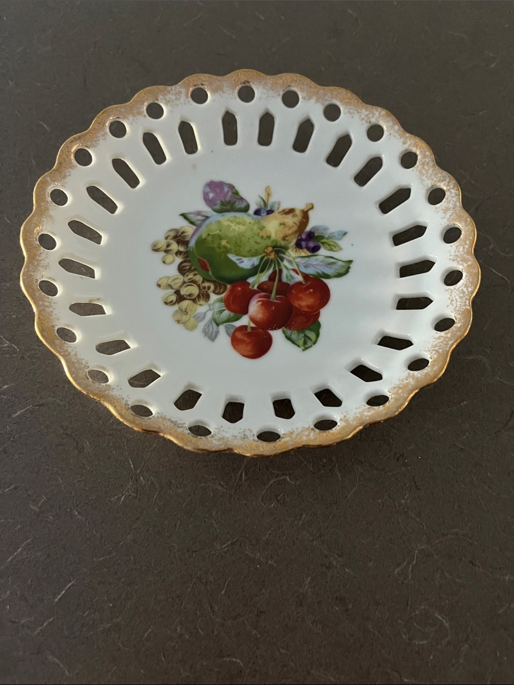 Porcelain Fruit Motif Decorative Dish with Gold Trim - White 6-7”